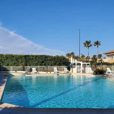 Cap Hermes 200 Avec Piscine Et Vue Port