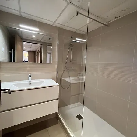 Cap Hermes 200 Avec Piscine Et Vue Port Appartement